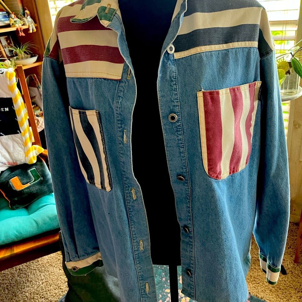 SWITCH USA 80’s Vintage Denim Long Sleeve Shirt / Shacket USA Woman’s Size S